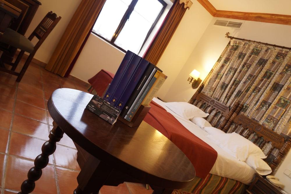 Parador De Ciudad Rodrigo Ngoại thất bức ảnh