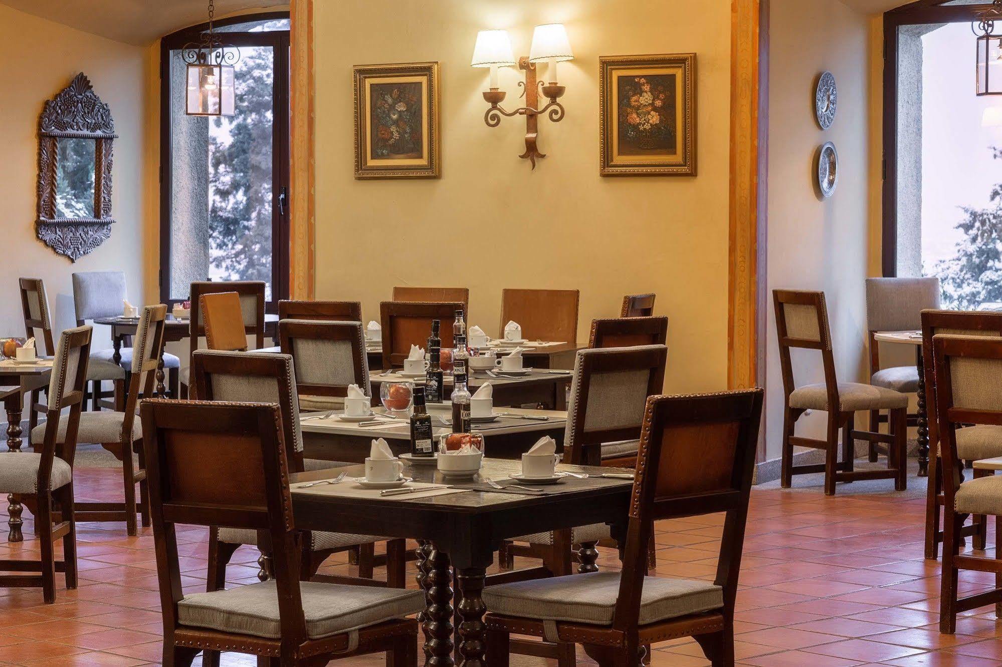 Parador De Ciudad Rodrigo Ngoại thất bức ảnh